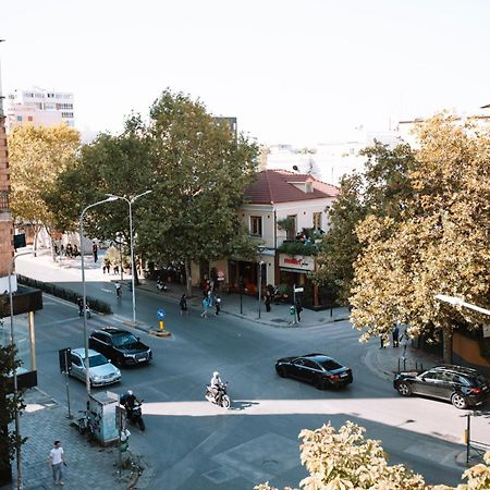 Barrikada Str Modern Apartments - The Nest Tiran Dış mekan fotoğraf