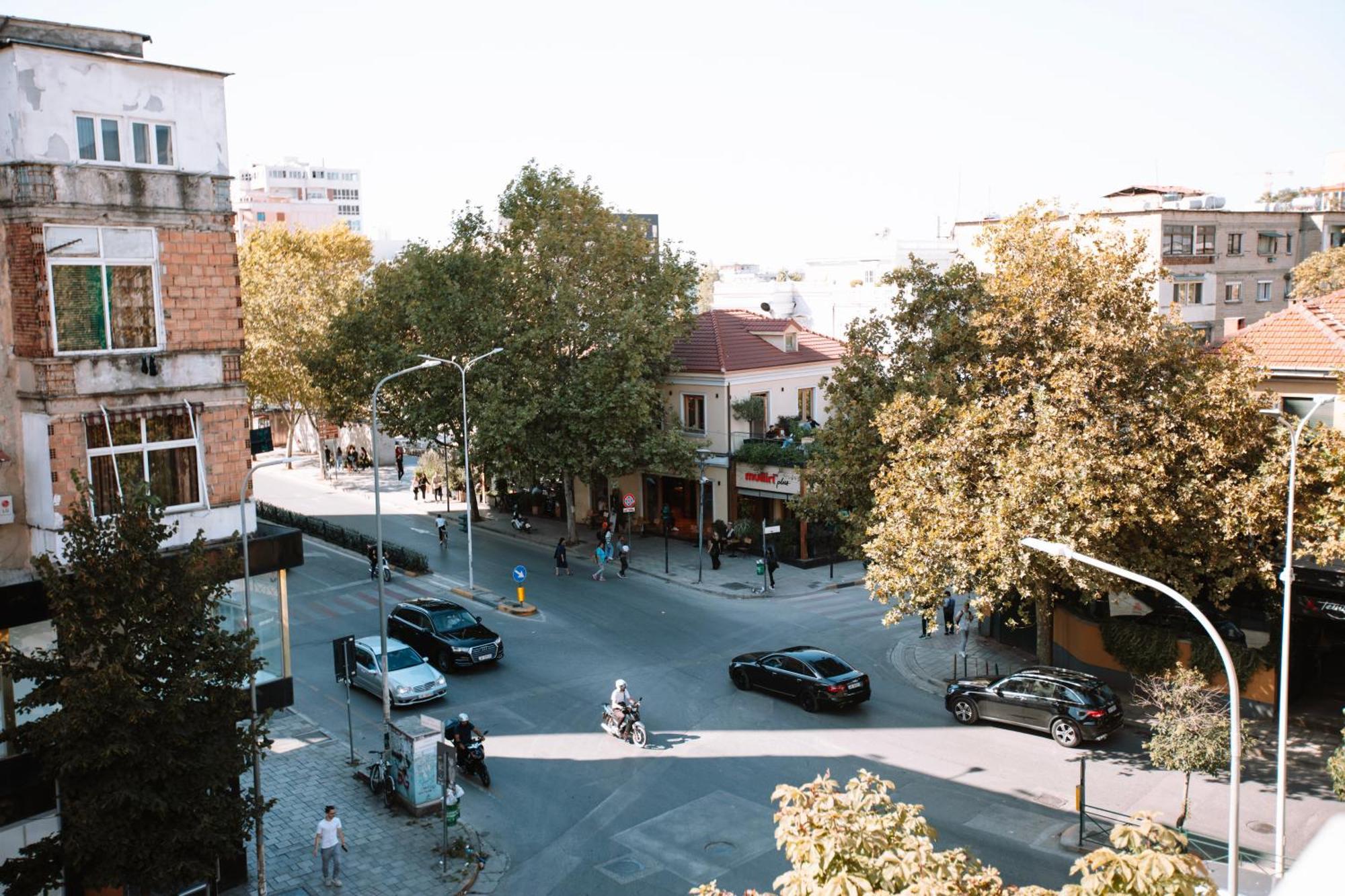 Barrikada Str Modern Apartments - The Nest Tiran Dış mekan fotoğraf