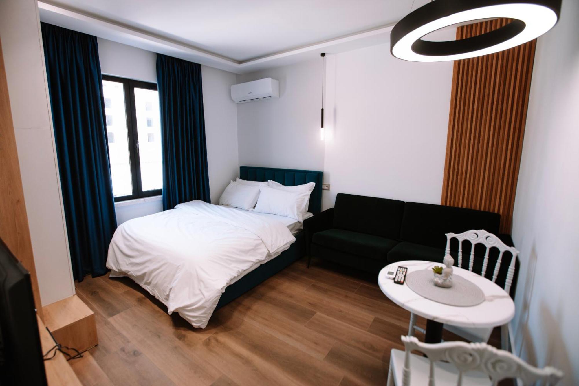 Barrikada Str Modern Apartments - The Nest Tiran Dış mekan fotoğraf