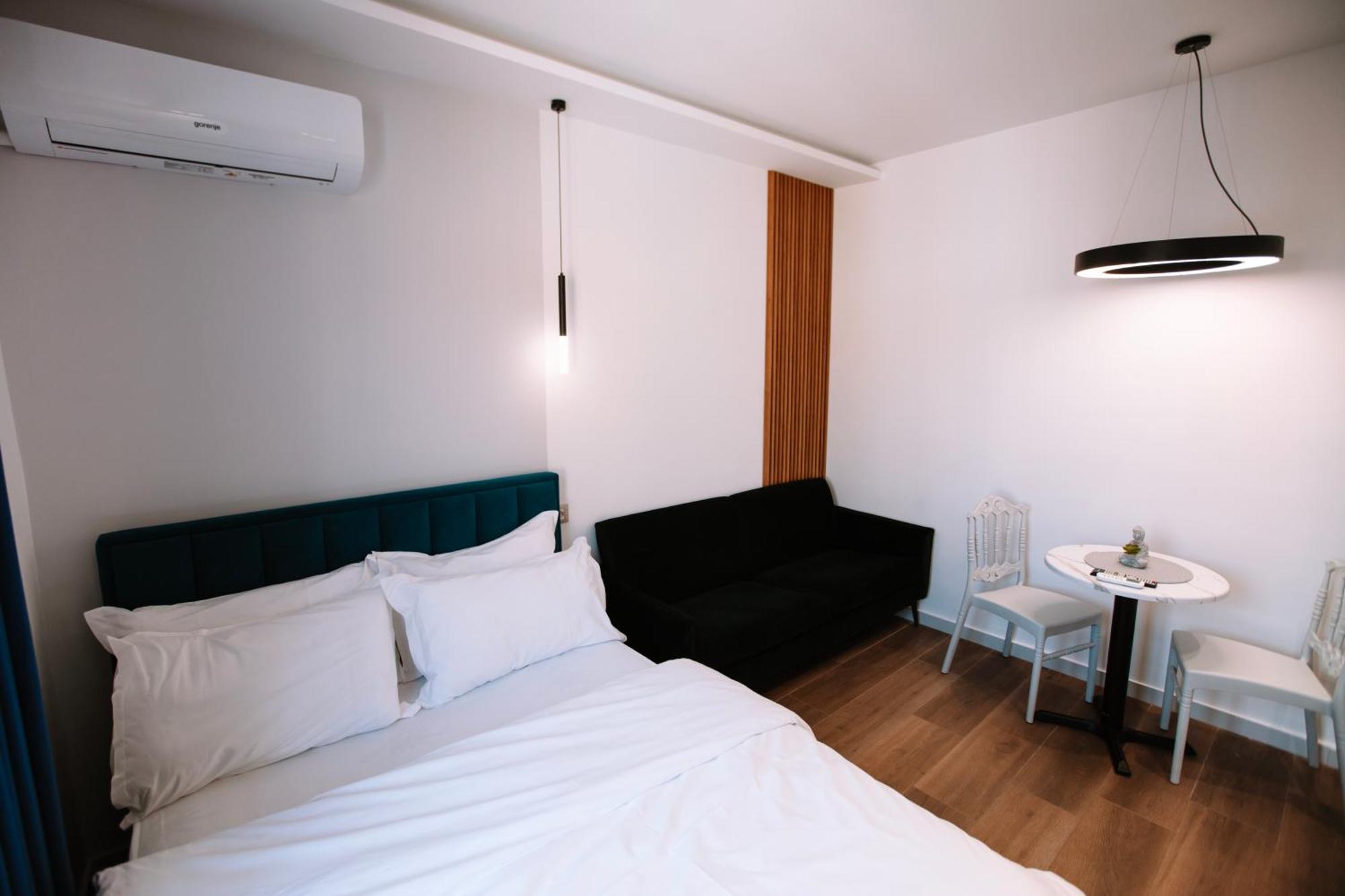 Barrikada Str Modern Apartments - The Nest Tiran Dış mekan fotoğraf