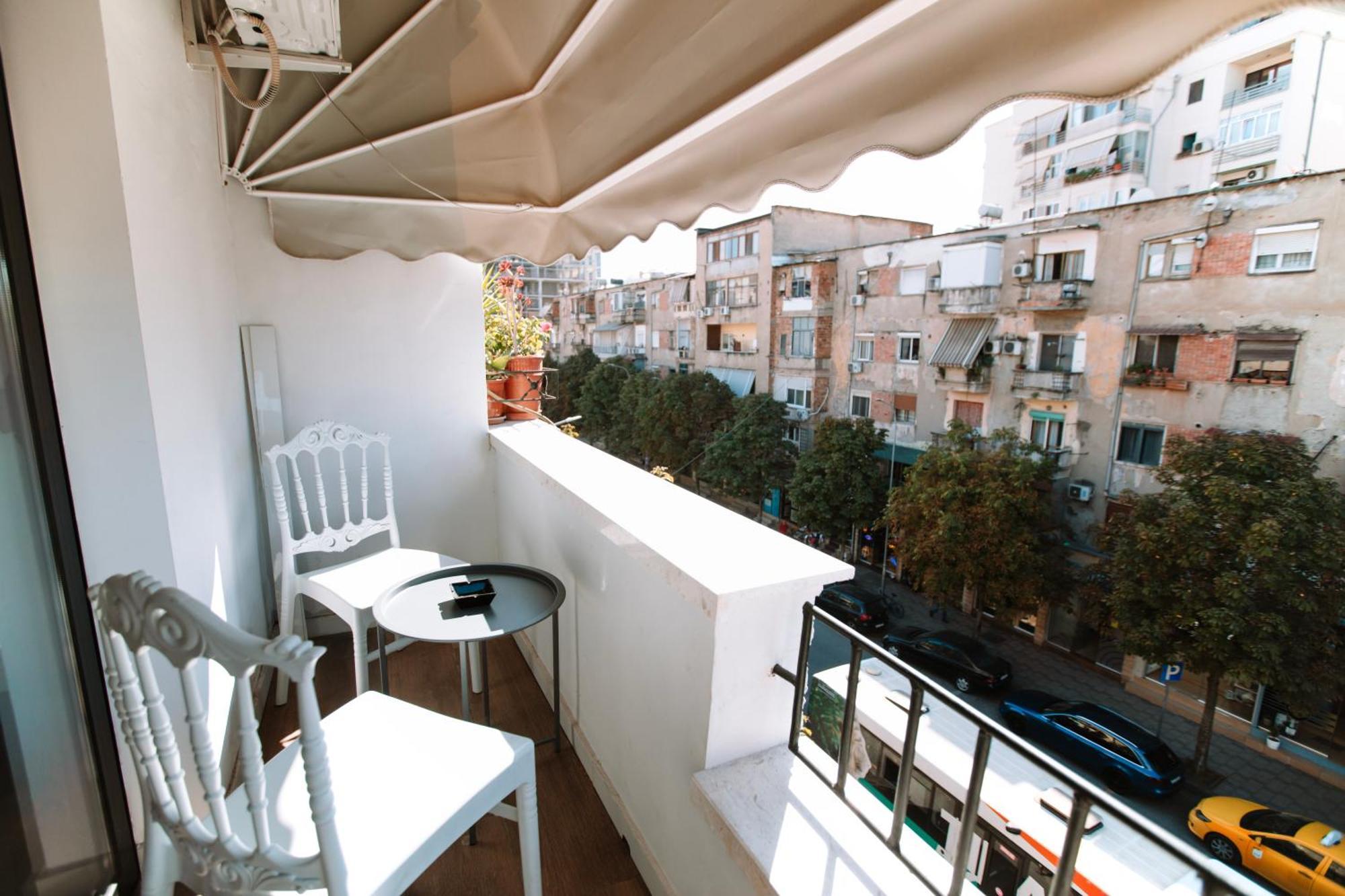 Barrikada Str Modern Apartments - The Nest Tiran Dış mekan fotoğraf