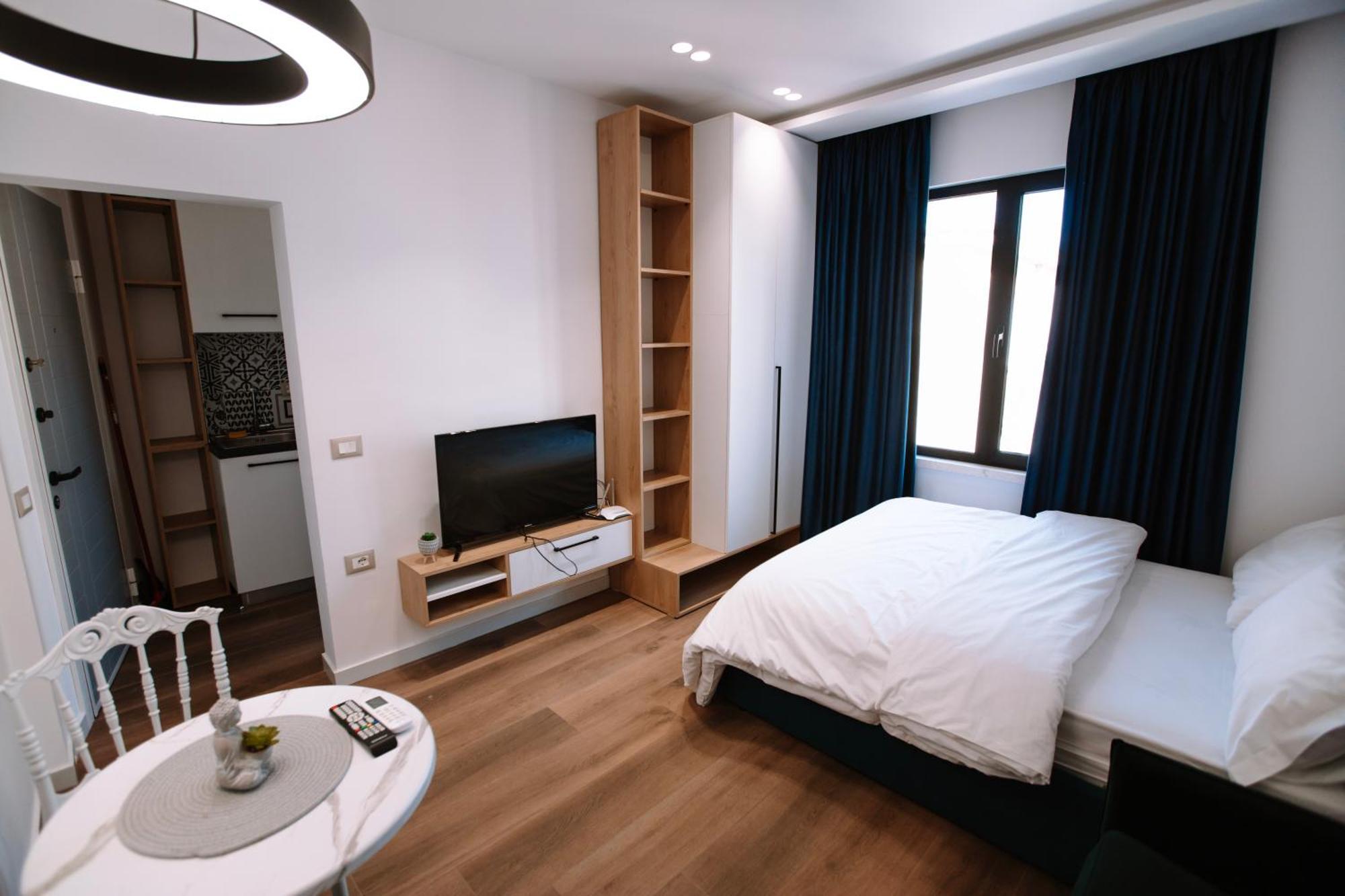 Barrikada Str Modern Apartments - The Nest Tiran Dış mekan fotoğraf
